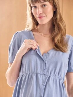 Robe Courte Boutonnée Coton Flammé Uni Grossesse Et Allaitement 9 Robe Courte Boutonnée Coton Flammé Uni Grossesse Et Allaitement -Cyrillus || PETIT BATEAU || MINNIE Soldes Boutique robe courte boutonnee coton flamme uni grossesse et allaitement 3