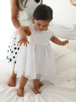 Robe De Cérémonie Bébé Avec Tulle -Cyrillus || PETIT BATEAU || MINNIE Soldes Boutique robe de ceremonie bebe avec tulle 3