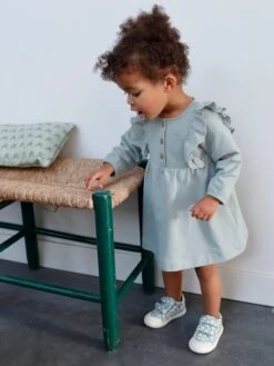Robe En Molleton Bébé Volant En Broderie Anglaise -Cyrillus || PETIT BATEAU || MINNIE Soldes Boutique robe en molleton bebe volant en broderie anglaise 7