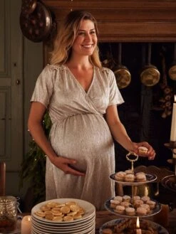 Robe Irisée Cache-coeur Grossesse Et Allaitement 14 Robe Irisée Cache-coeur Grossesse Et Allaitement -Cyrillus || PETIT BATEAU || MINNIE Soldes Boutique robe irisee cache coeur grossesse et allaitement 4