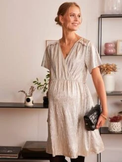 Robe Irisée Cache-coeur Grossesse Et Allaitement 16 Robe Irisée Cache-coeur Grossesse Et Allaitement -Cyrillus || PETIT BATEAU || MINNIE Soldes Boutique robe irisee cache coeur grossesse et allaitement 6